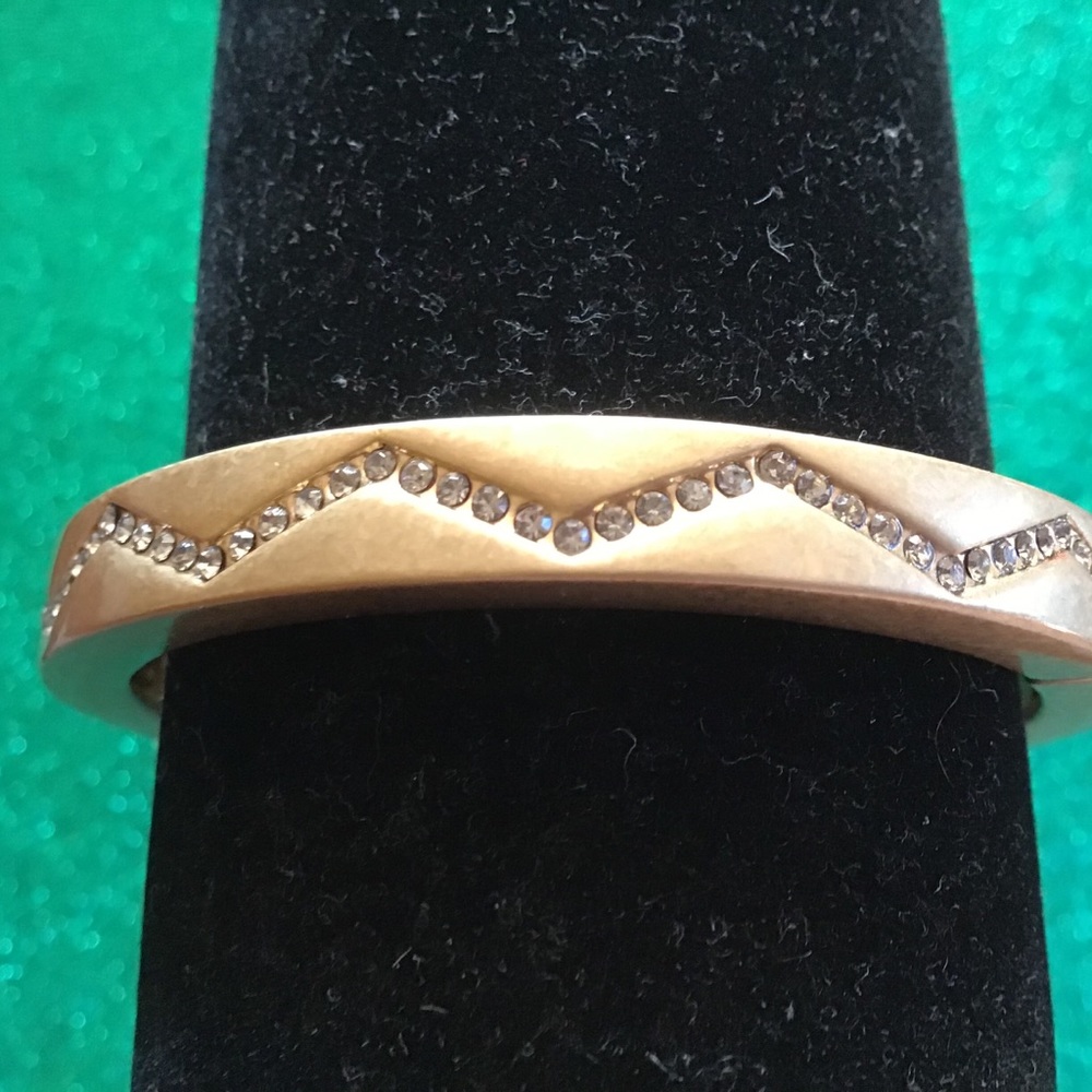 NWT Lia Sophia Gold Tone & Rhinestones Bracelet